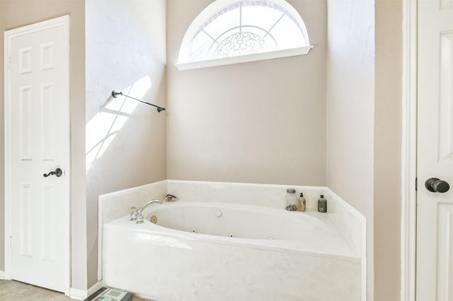 16723 Chewton Glen Street, Tomball, TX 77377