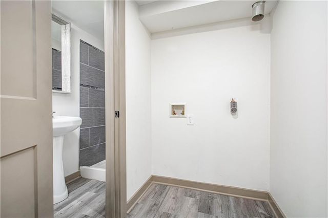 804 NW North Summit Circle, Blue Springs, MO 64015