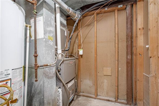 804 NW North Summit Circle, Blue Springs, MO 64015