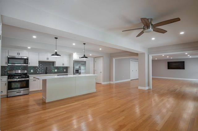 24 Tanglewood Dr., Nashua, NH 03062