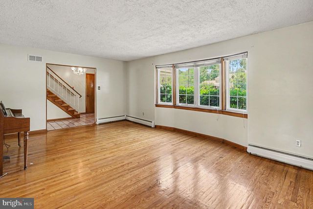 524 HIGHGATE RD, Norristown, PA 19403