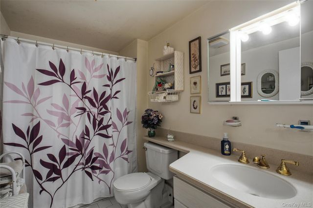 1376 Midland Avenue 105, Bronxville, NY 10708