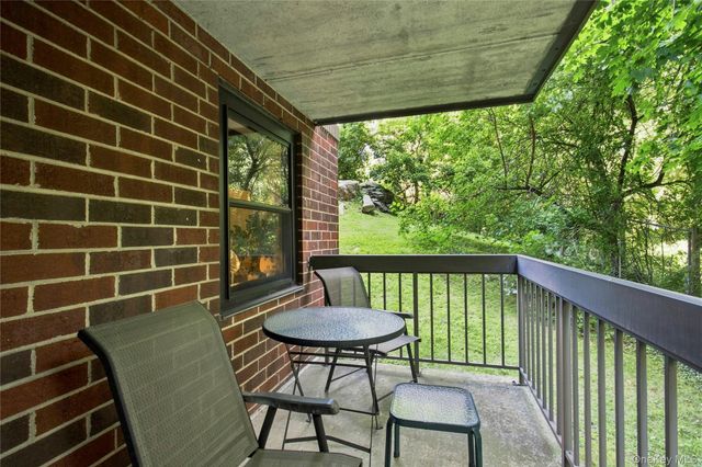 1376 Midland Avenue 105, Bronxville, NY 10708