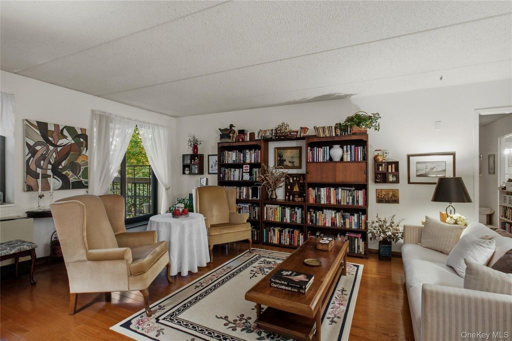 1376 Midland Avenue 105, Bronxville, NY 10708 — photo 5