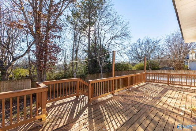 2543 Bonnie Oaks Drive SW, Huntsville, AL 35803