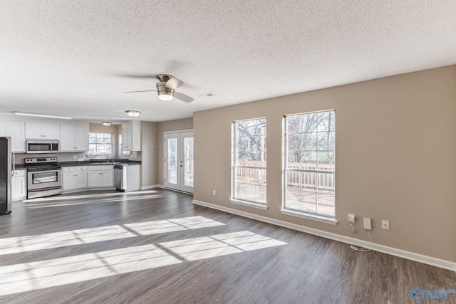 2543 Bonnie Oaks Drive SW, Huntsville, AL 35803