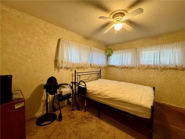 5821 Rosehill Road, Shawnee, KS 66216
