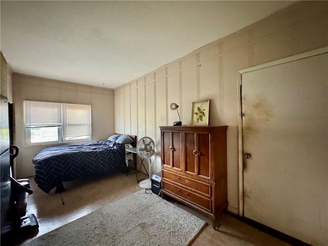 5821 Rosehill Road, Shawnee, KS 66216