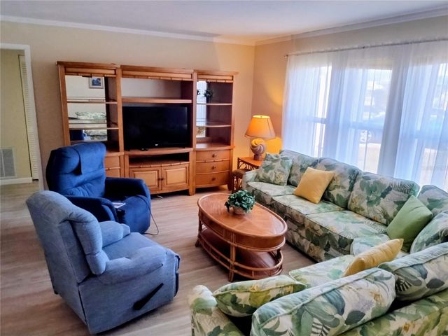 152 CIRCLEWOOD DRIVE C2-2, Venice, FL 34293