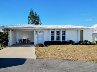 152 CIRCLEWOOD DRIVE C2-2, Venice, FL 34293