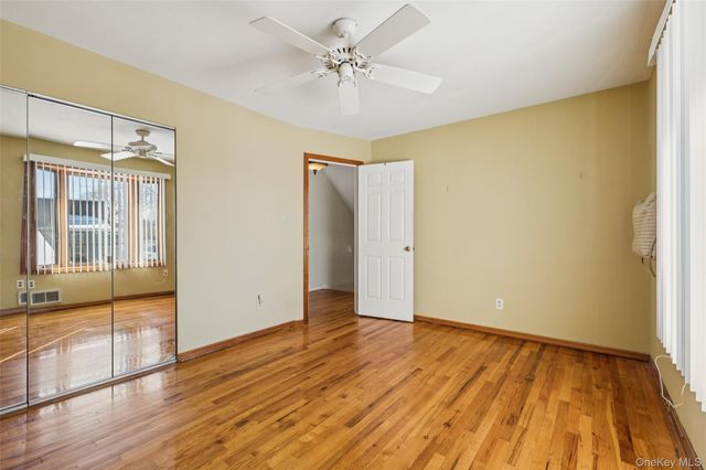 33 Fairlawn Lane, Centereach, NY 11720