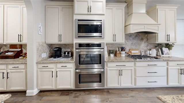 1812 Lake Wood Trail, Little Elm, TX 75068
