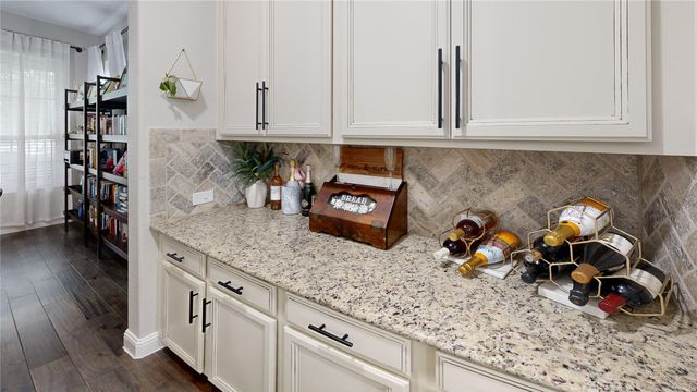 1812 Lake Wood Trail, Little Elm, TX 75068