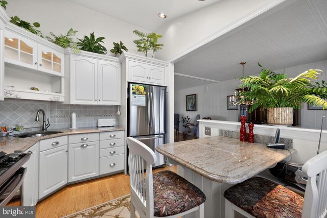 878 MOREFIELD RD, Philadelphia, PA 19115