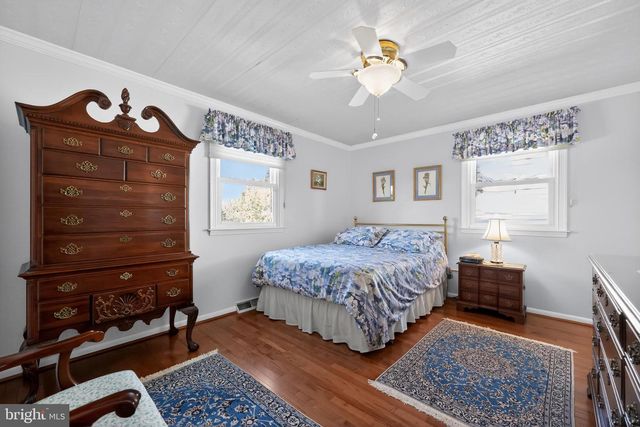 878 MOREFIELD RD, Philadelphia, PA 19115