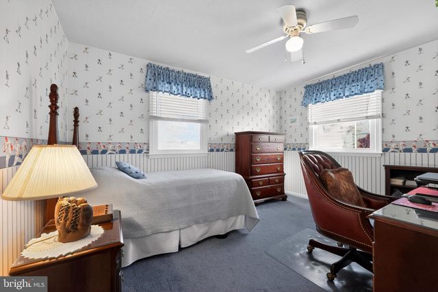 878 MOREFIELD RD, Philadelphia, PA 19115