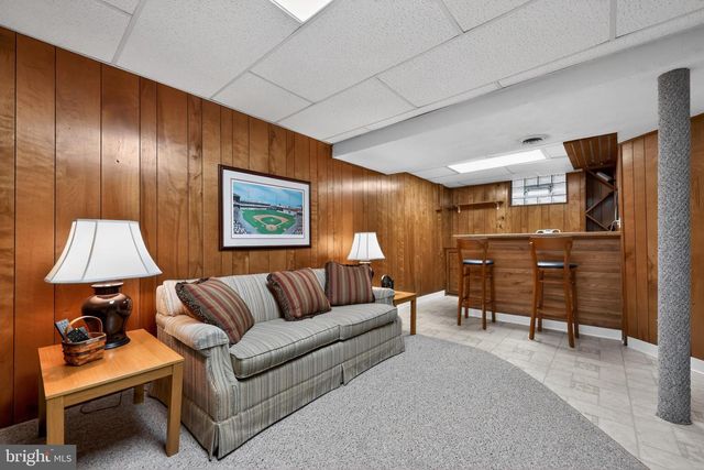 878 MOREFIELD RD, Philadelphia, PA 19115