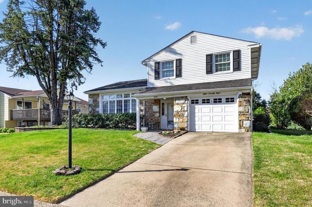 878 MOREFIELD RD, Philadelphia, PA 19115