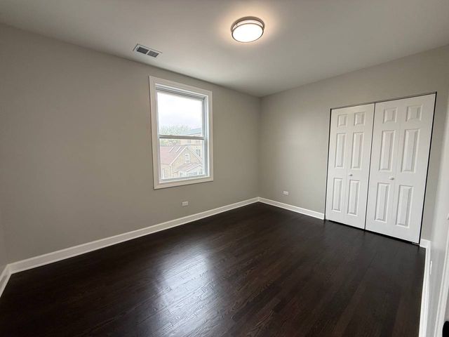 3247 W Thomas Street 1R, Chicago, IL 60651