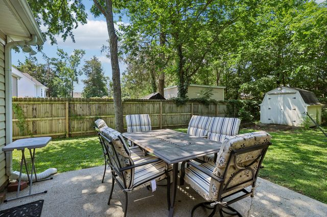 911 Buckhaven Dr, Smyrna, TN 37167