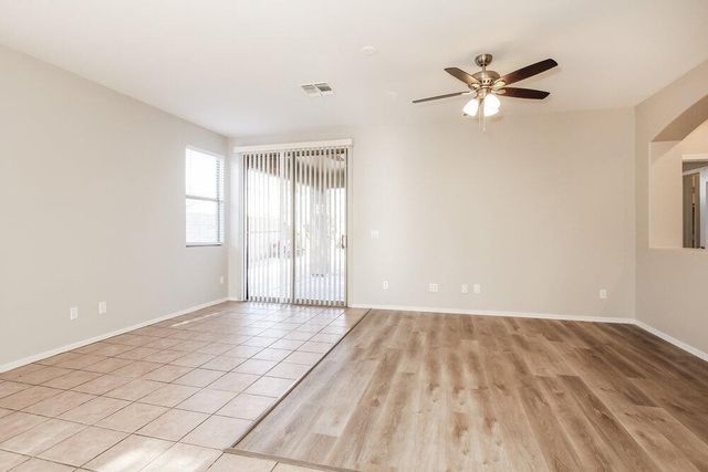 8713 N 58th Lane, Glendale, AZ 85302
