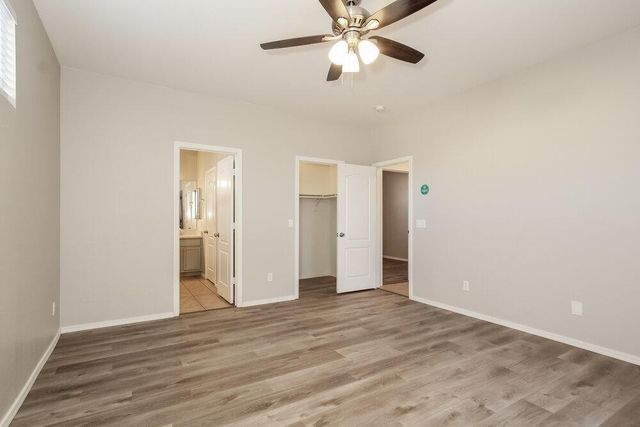 8713 N 58th Lane, Glendale, AZ 85302
