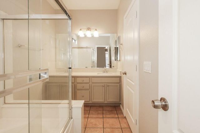 8713 N 58th Lane, Glendale, AZ 85302