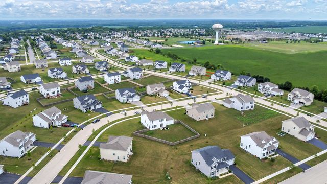 608 Braemore Lane, Yorkville, IL 60560