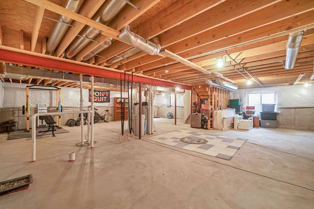 608 Braemore Lane, Yorkville, IL 60560