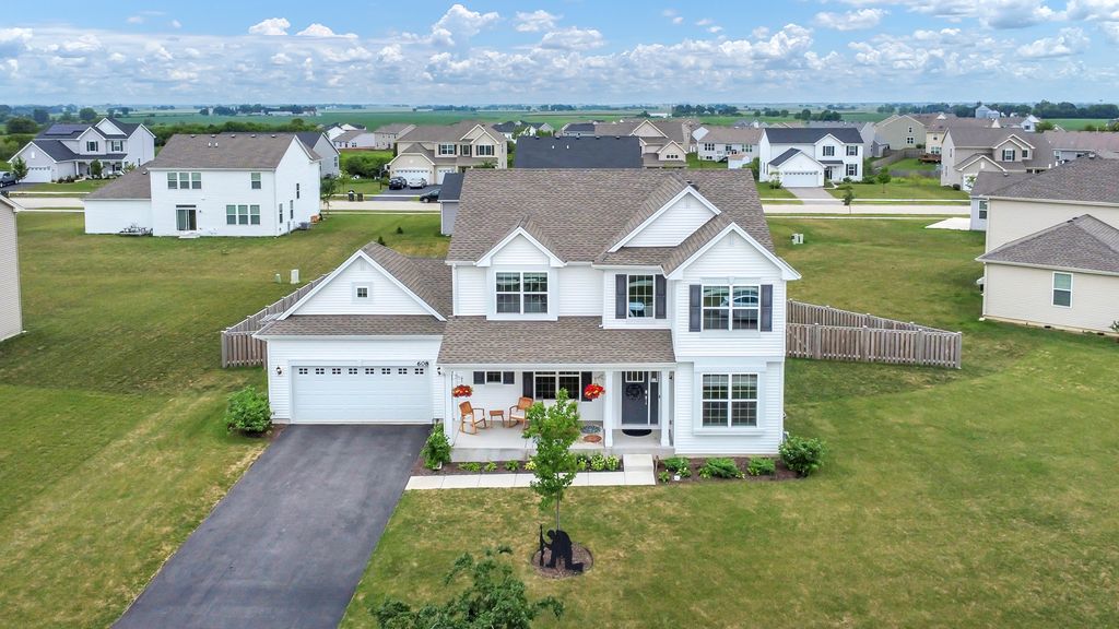 608 Braemore Lane, Yorkville, IL 60560