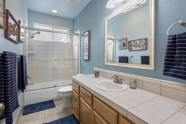 2182 Cadjew Street, Redding, CA 96003