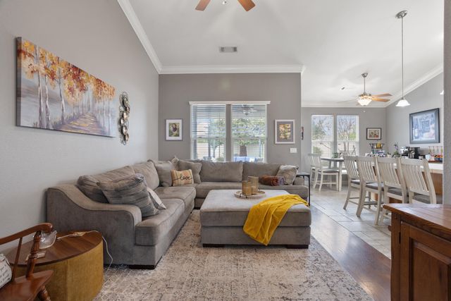 2182 Cadjew Street, Redding, CA 96003