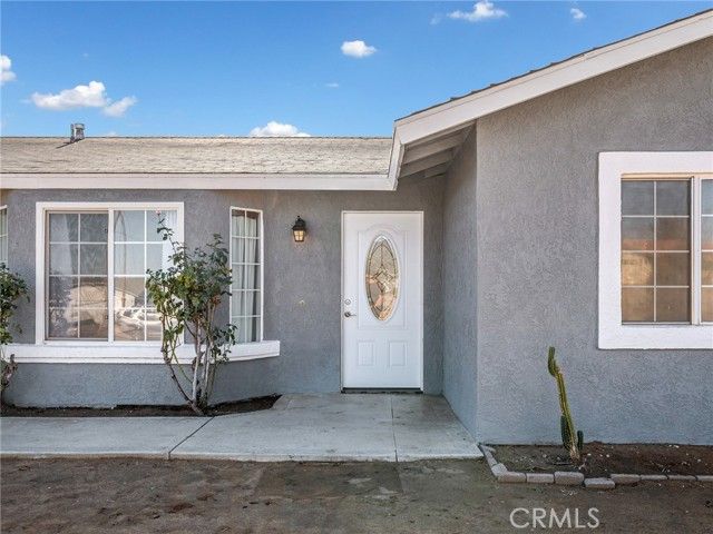 18063 Catalpa Street., Hesperia, CA 92345