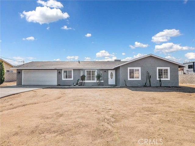 18063 Catalpa Street., Hesperia, CA 92345