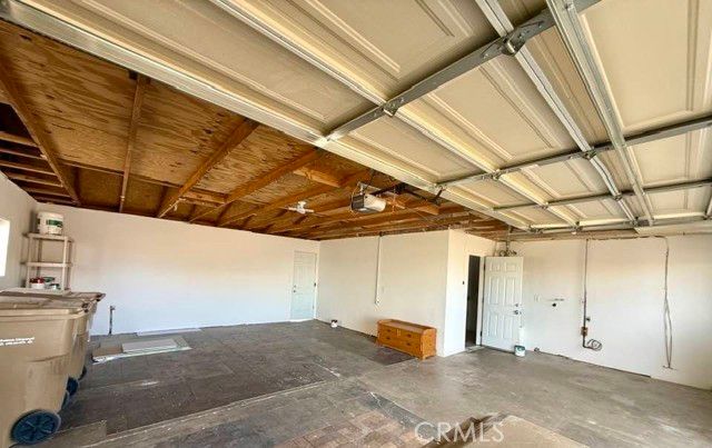 18063 Catalpa Street., Hesperia, CA 92345