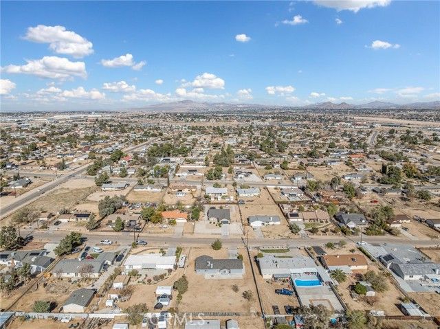 18063 Catalpa Street., Hesperia, CA 92345