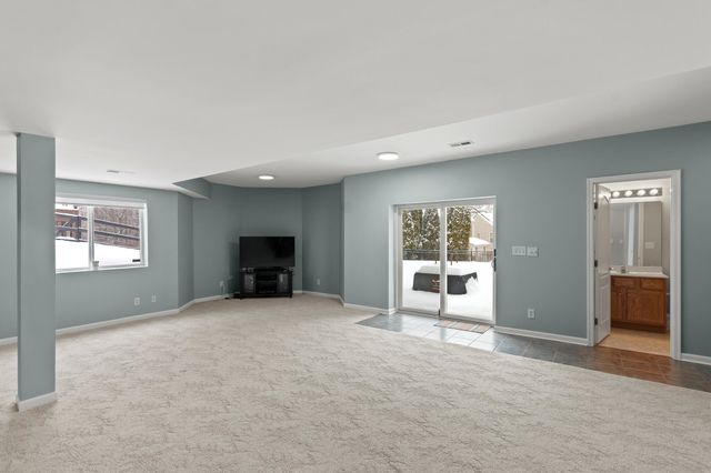 250 Ridgepointe Drive, Cold Spring, KY 41076