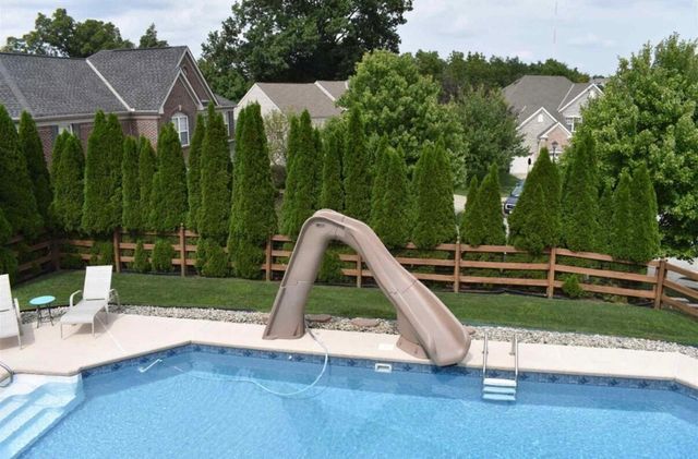 250 Ridgepointe Drive, Cold Spring, KY 41076