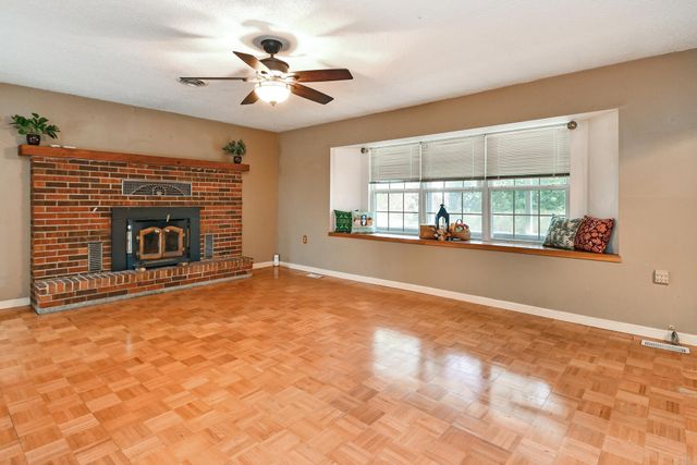 8131 State Hwy W, Ozark, MO 65721