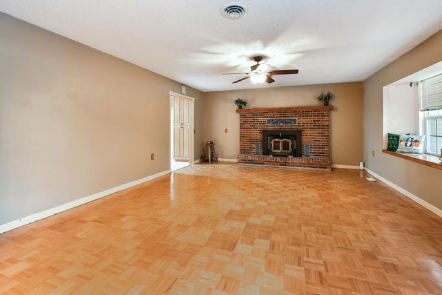 8131 State Hwy W, Ozark, MO 65721