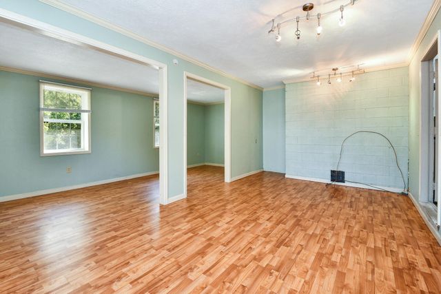 8131 State Hwy W, Ozark, MO 65721