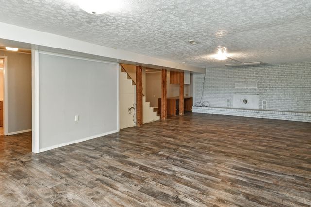 8131 State Hwy W, Ozark, MO 65721