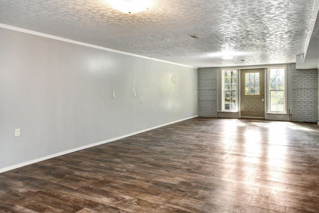 8131 State Hwy W, Ozark, MO 65721