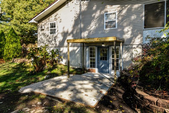 8131 State Hwy W, Ozark, MO 65721