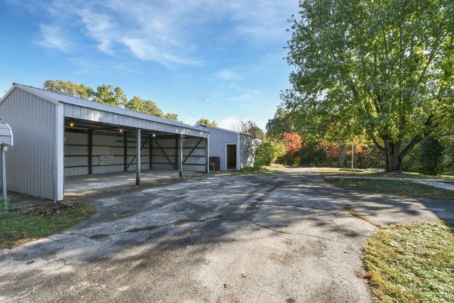 8131 State Hwy W, Ozark, MO 65721