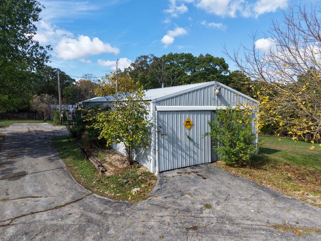 8131 State Hwy W, Ozark, MO 65721