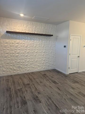 552 Dorman Street, Belmont, NC 28012