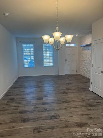 552 Dorman Street, Belmont, NC 28012