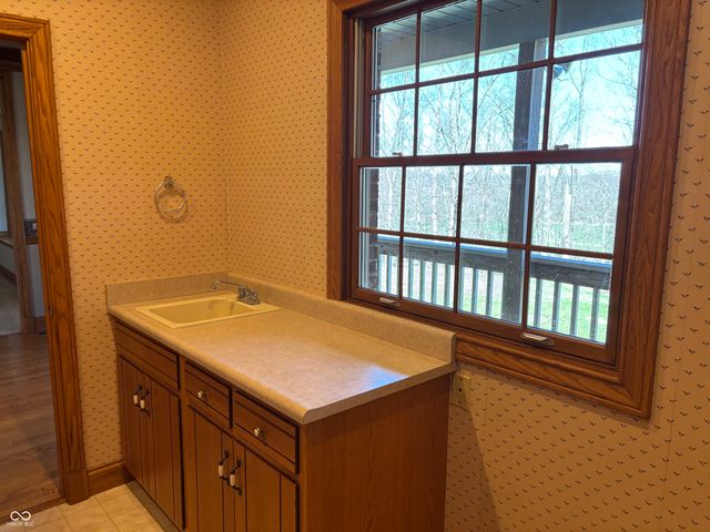 3516 W 900 South, Milroy, IN 46173