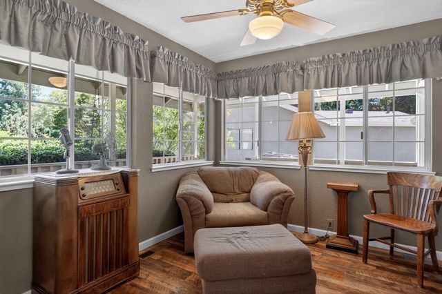 8004 Withrow Ct, Fair Oaks, CA 95628
